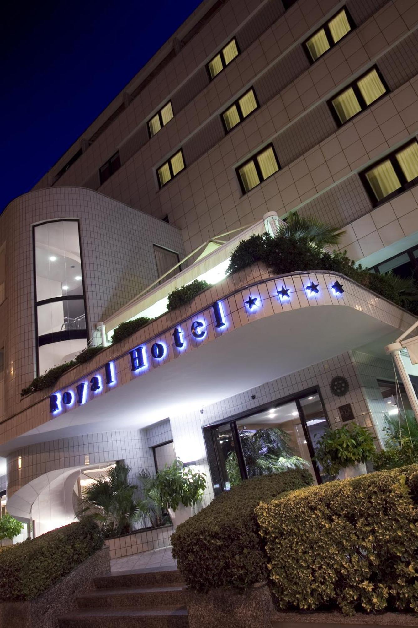Hotel Royal Fermo Bagian luar foto