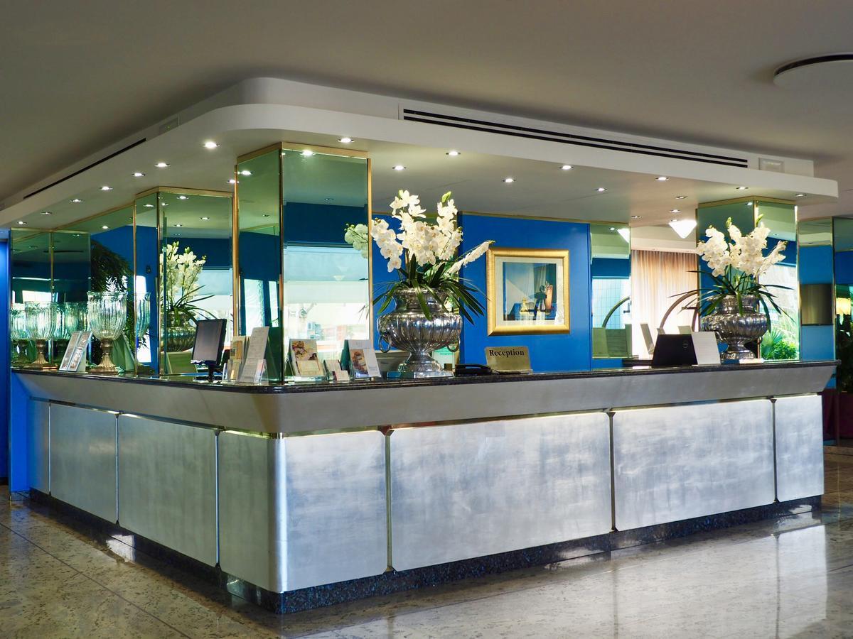 Hotel Royal Fermo Bagian luar foto