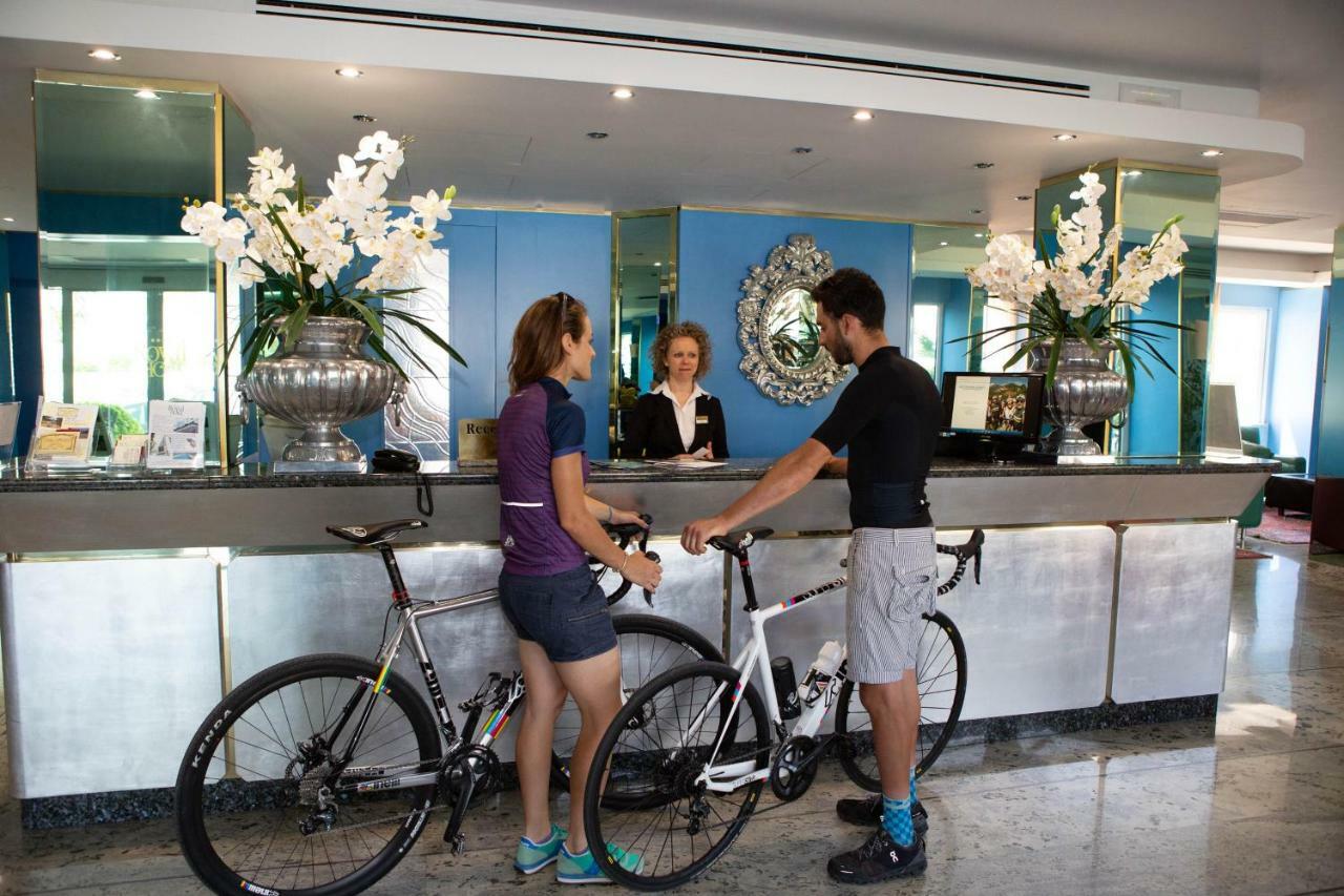 Hotel Royal Fermo Bagian luar foto