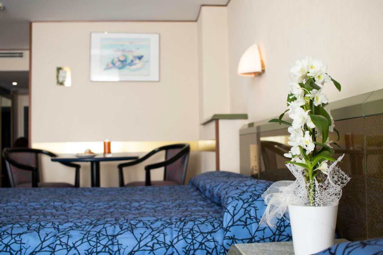 Hotel Royal Fermo Bagian luar foto