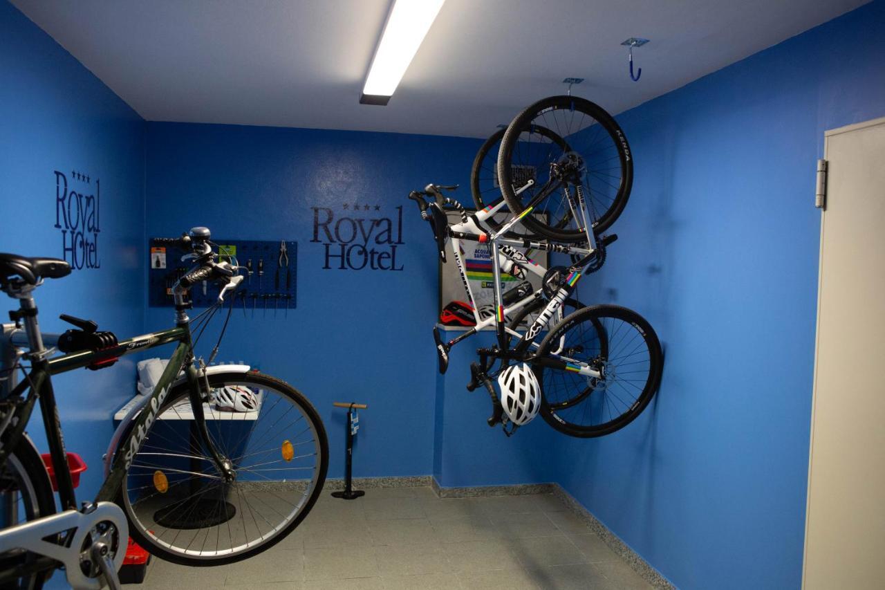 Hotel Royal Fermo Bagian luar foto